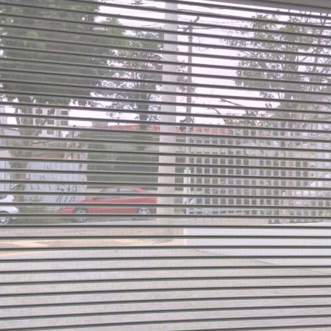Porta Industrial de Enrolar em SP: Solução Sob Medida para Galpões, Docas e Operação Pesada